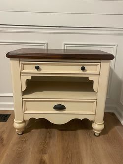 Accent Table
