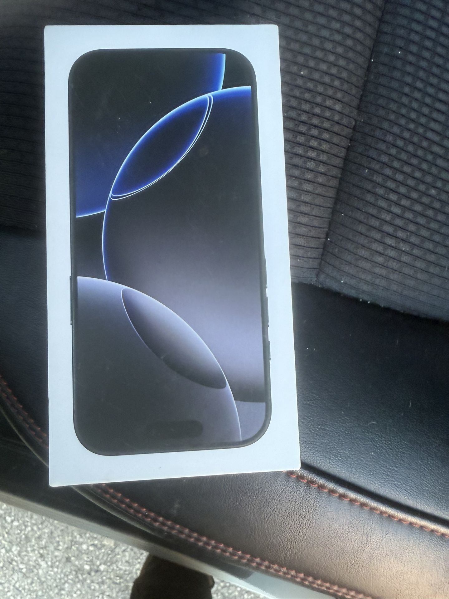 iPhone 16 Pro