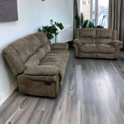 Recliner Couch And Loveseat Sofa Set **ALL NYC DELIVERY**