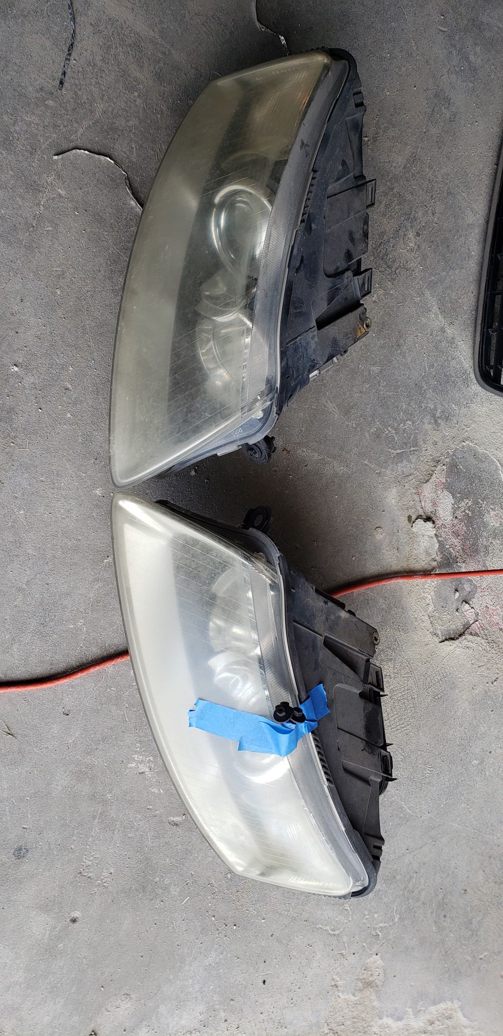 2005 Audi A6 front headlights $300 OBO