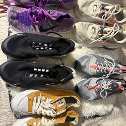 Tennis Shoes Size 6 1/2  y 7