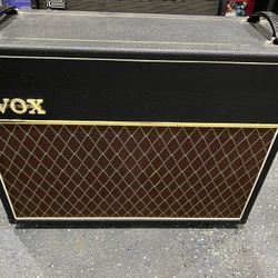Vox 2x12 Guitar Cabinet