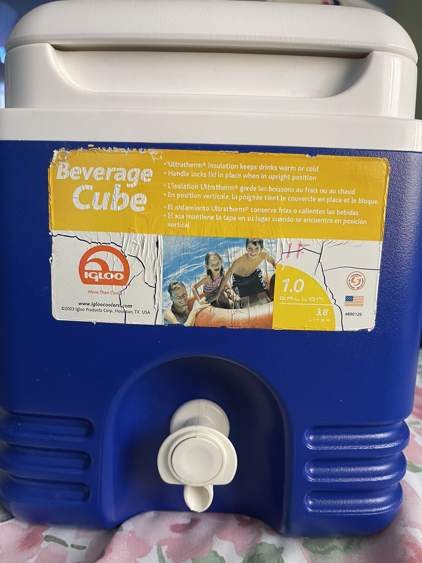 Igloo 1 Gallon Beverage Cube NEW