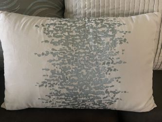 Decorate Pillows 