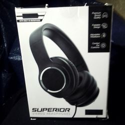 uperior Stereo Headphones With Mic