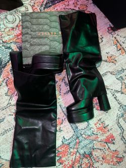 Azalea wang  black leather boot