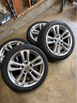 Honda Civic Si wheels 17” NEW TIRES 5x114.3