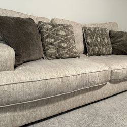 Ashley Alesandra Sofa And Ottoman