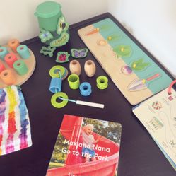 Lovevery Play Kit- Pioneer (16–18 Months)