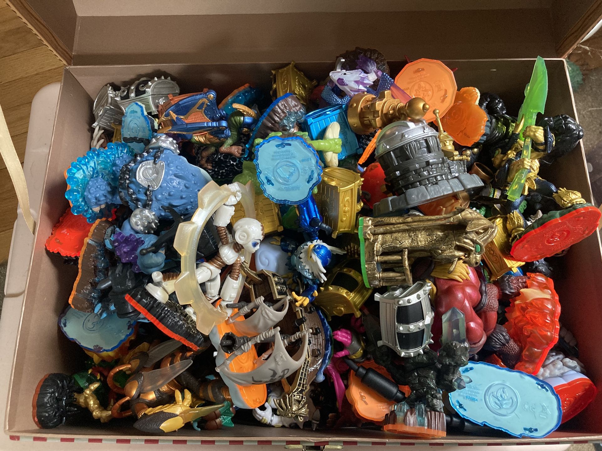 Skylanders Lot Bundle 100+ Figures And Accessories 