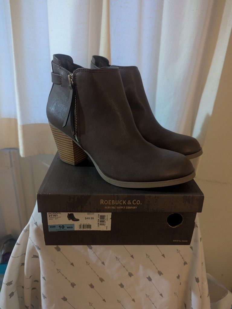 Women's Size 10 brown boots