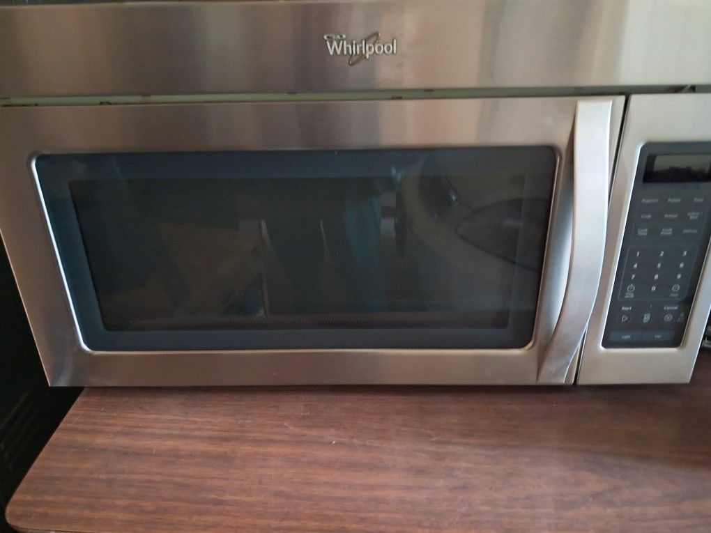 Whirlpool 1.7 cu. ft. Over the Range Microwave Model WMH31017AS-2.