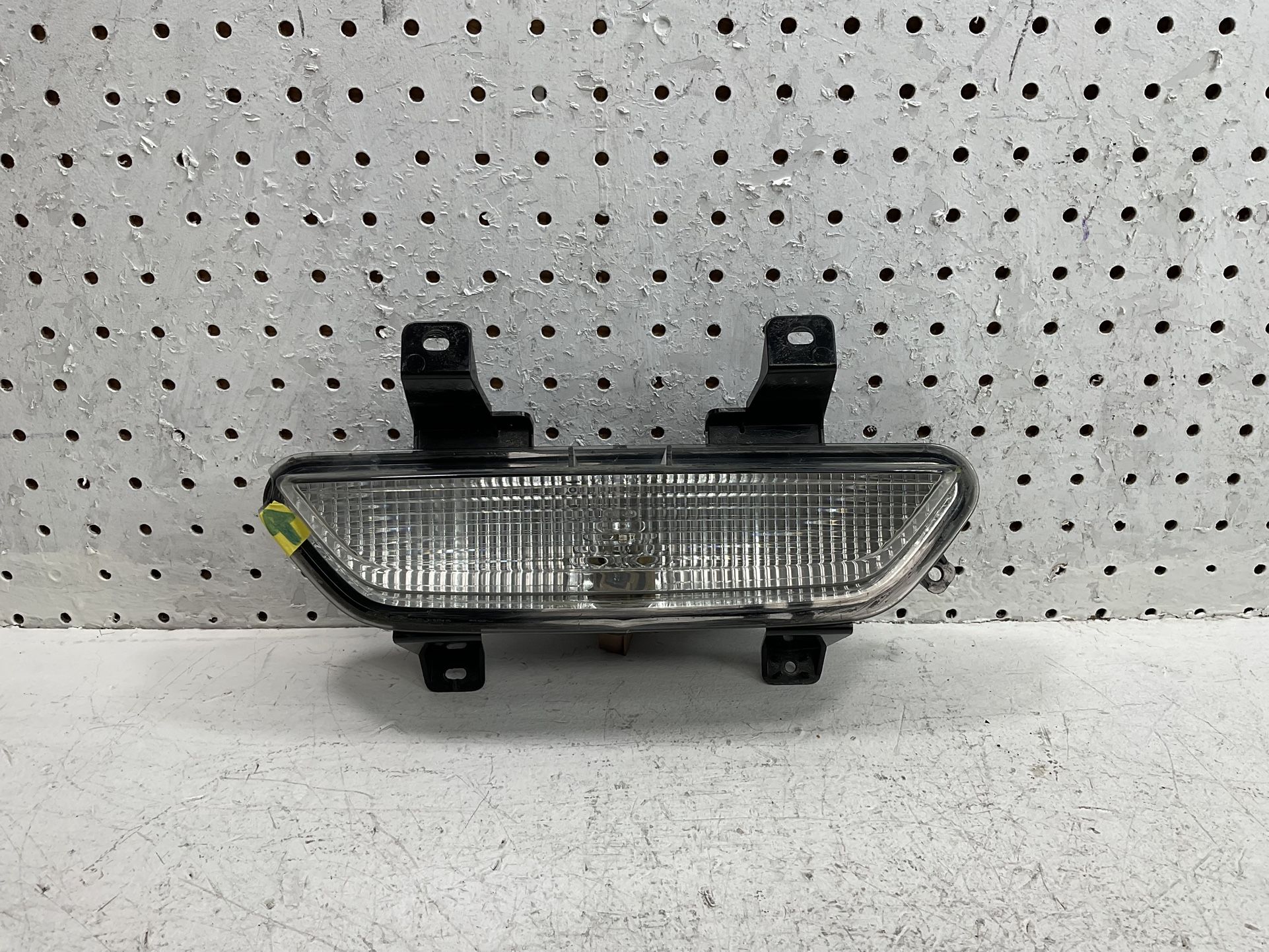 2015 2020 FORD MUSTANG REVERSE BACK UP LIGHT OEM 