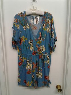 XHILARATION FLORAL ROMPER