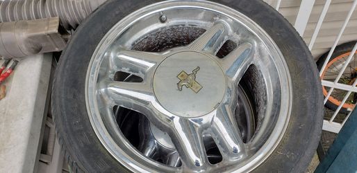 Mustang Chrome Tri-Bar Rims