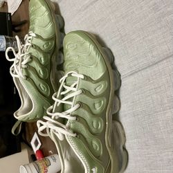 RARE Oil  Green Nike Air Vapormax OBO
