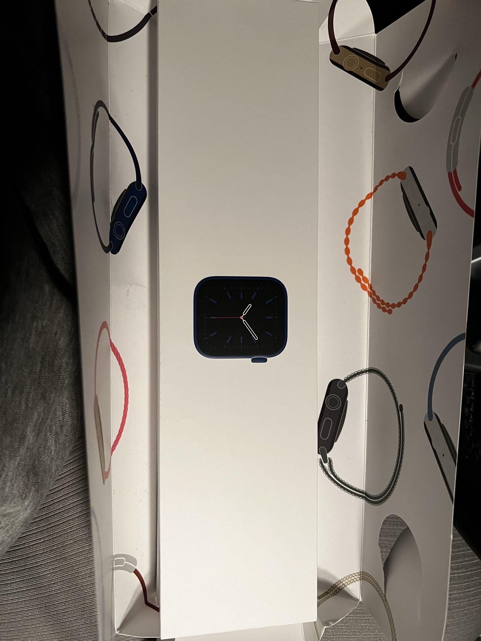 Apple Watch Series 6: 44mm & GPS + Cellular