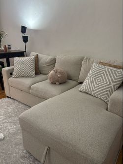 New  Pull-out couch