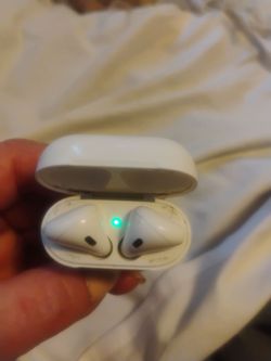 APPLE EAR PODS