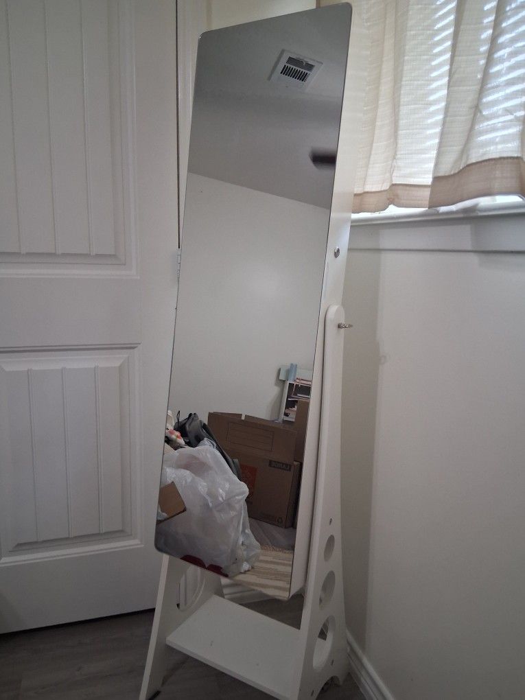 Mirror w/ Jewelery Cabinet