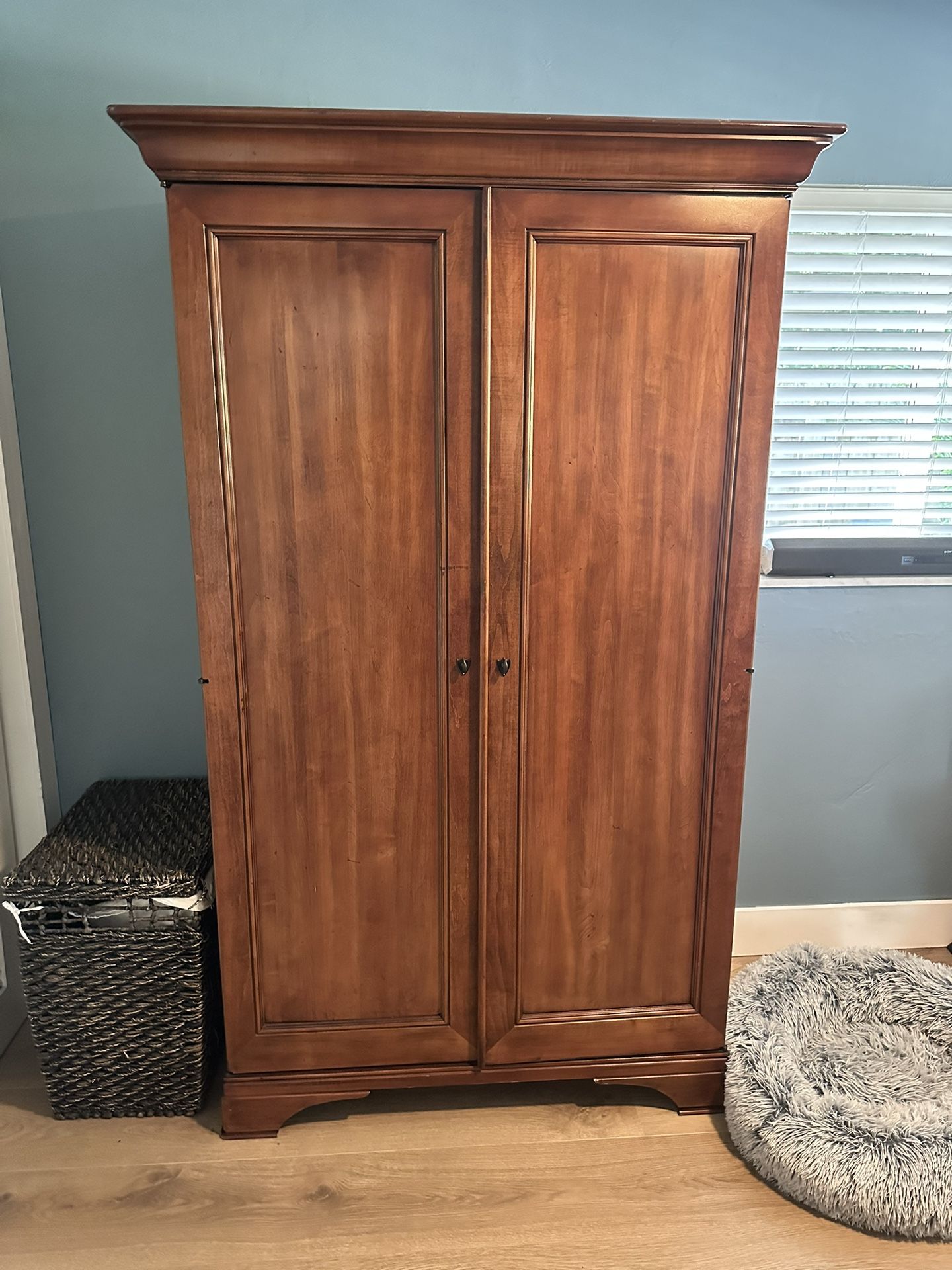 Armoire With 2 Drawers