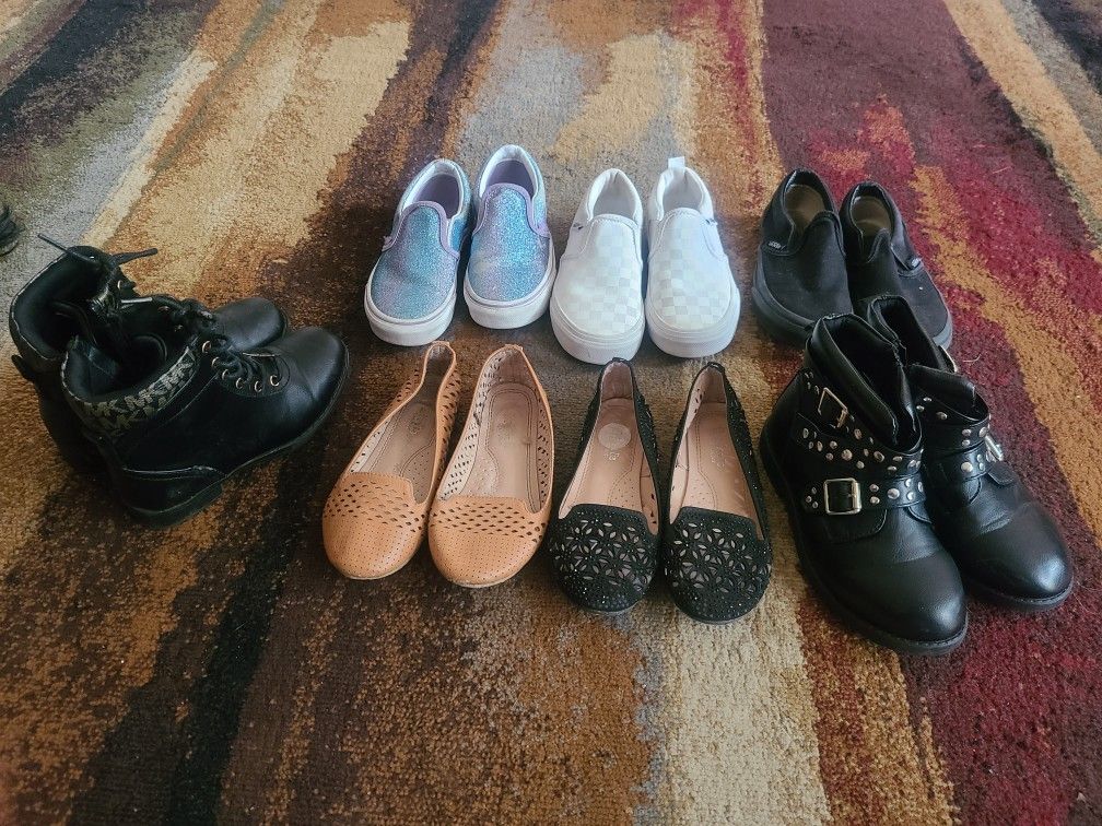 Kids Shoes Gently Used