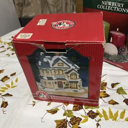 ST. Nicholas Square Victorian House