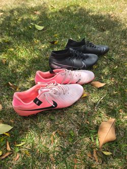 Nike Pink Tiempo Legend 10 Academy & Mercurial Vapor Superfly 6 Pro Black FG