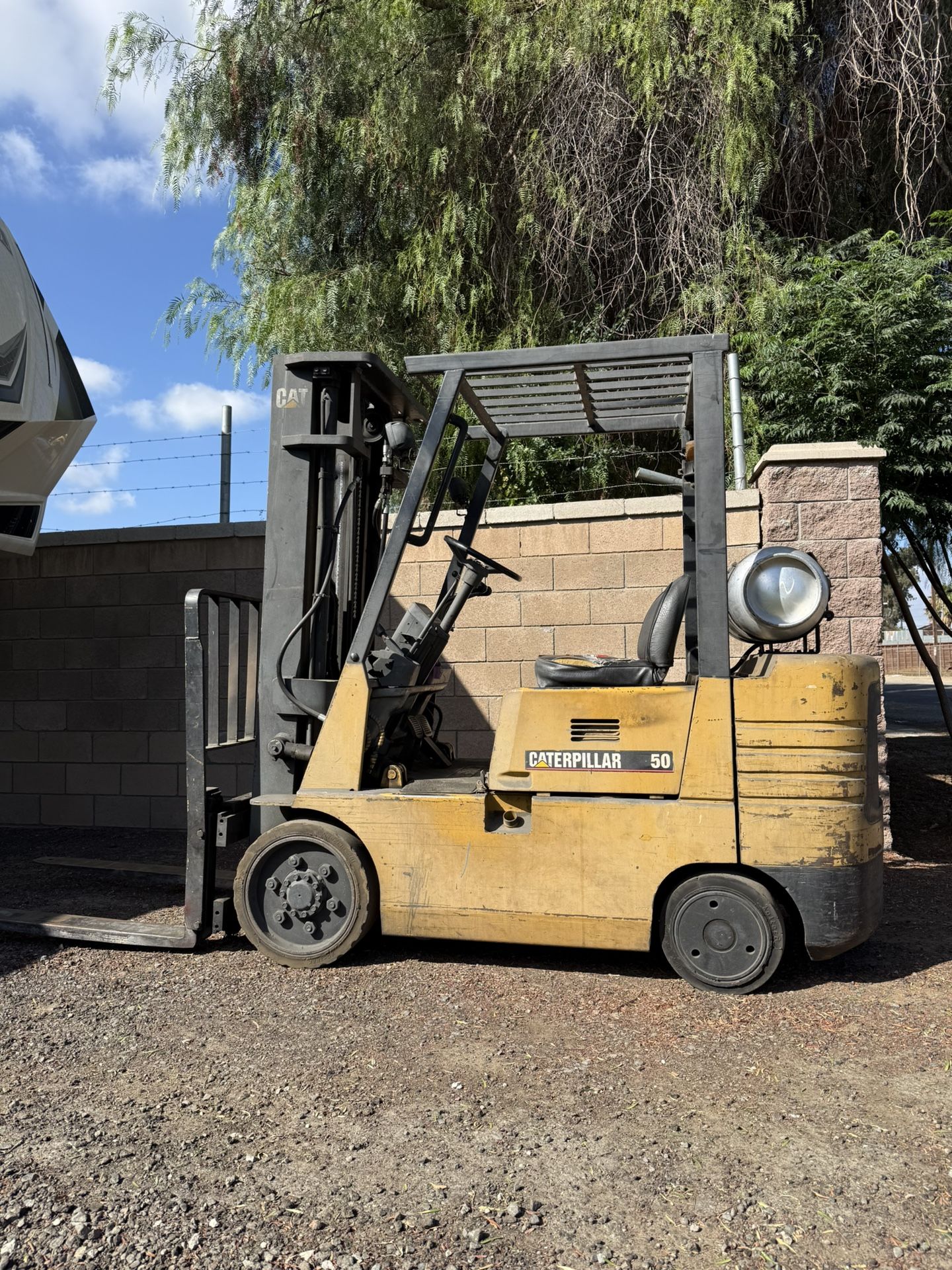Caterpillar Forklift