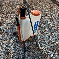 5 Gallon Pump Sprayer 