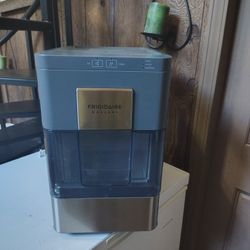 Frigidaire Gallery nugget ice maker 
