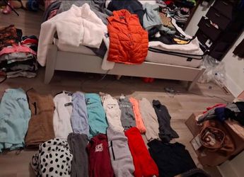 Womens clothes