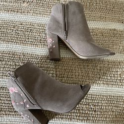 Women’s Heeled Boots
