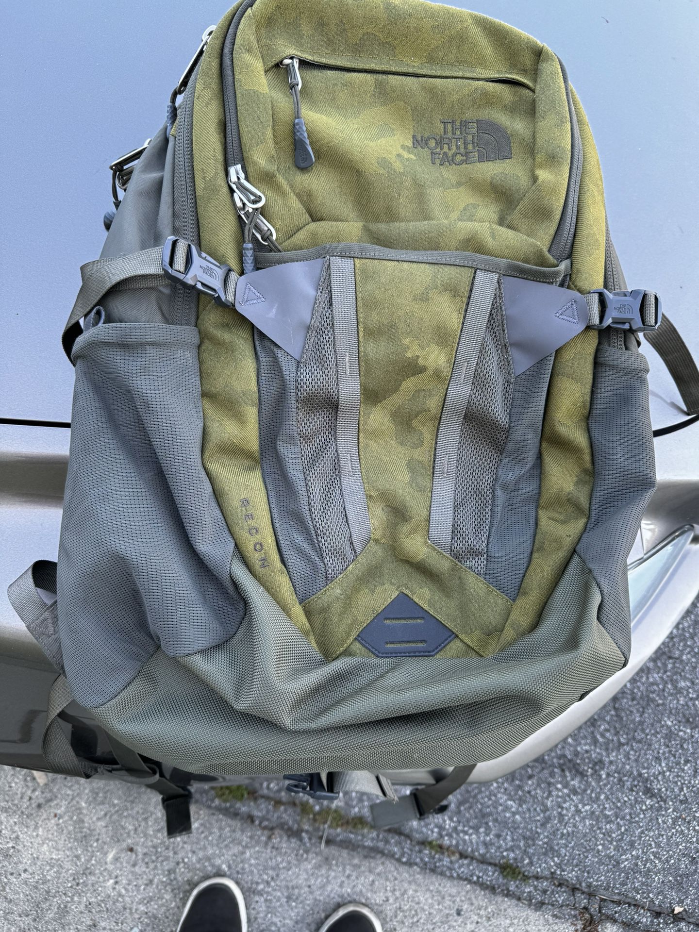 North Face Recon Backpack 