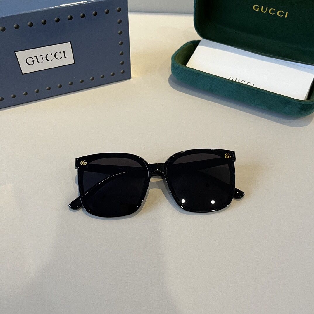 A classic sunglasses