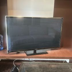 55 in Panasonic With Roku Plug In And Remote 