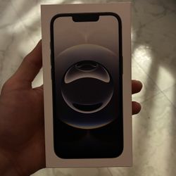 iPhone 16e 128gb (Boost Mobile Only) 