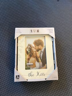 (3) hinged wedding frame