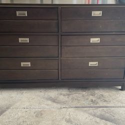 Nice Dresser! 6 Drawer!
