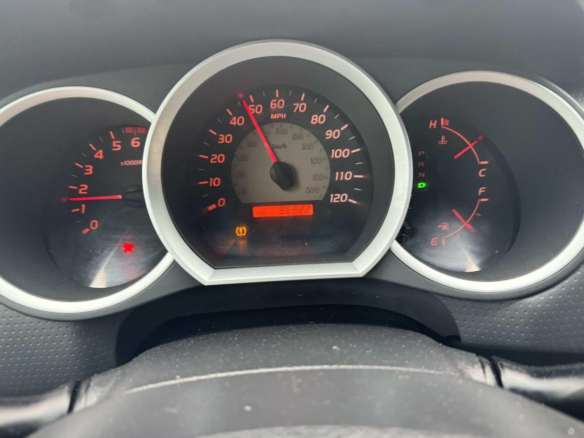 Toyota Tacoma 2010speedometer