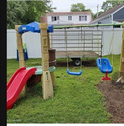 Kids swing
