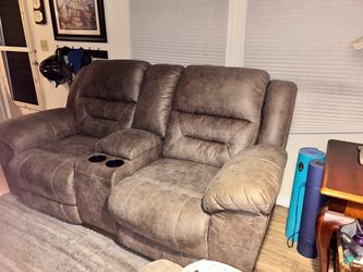 Power Reclining Loveseat with Center Console & Cup Holders – $425 OBO Power reclining 2-seat loveseat in very good condition.