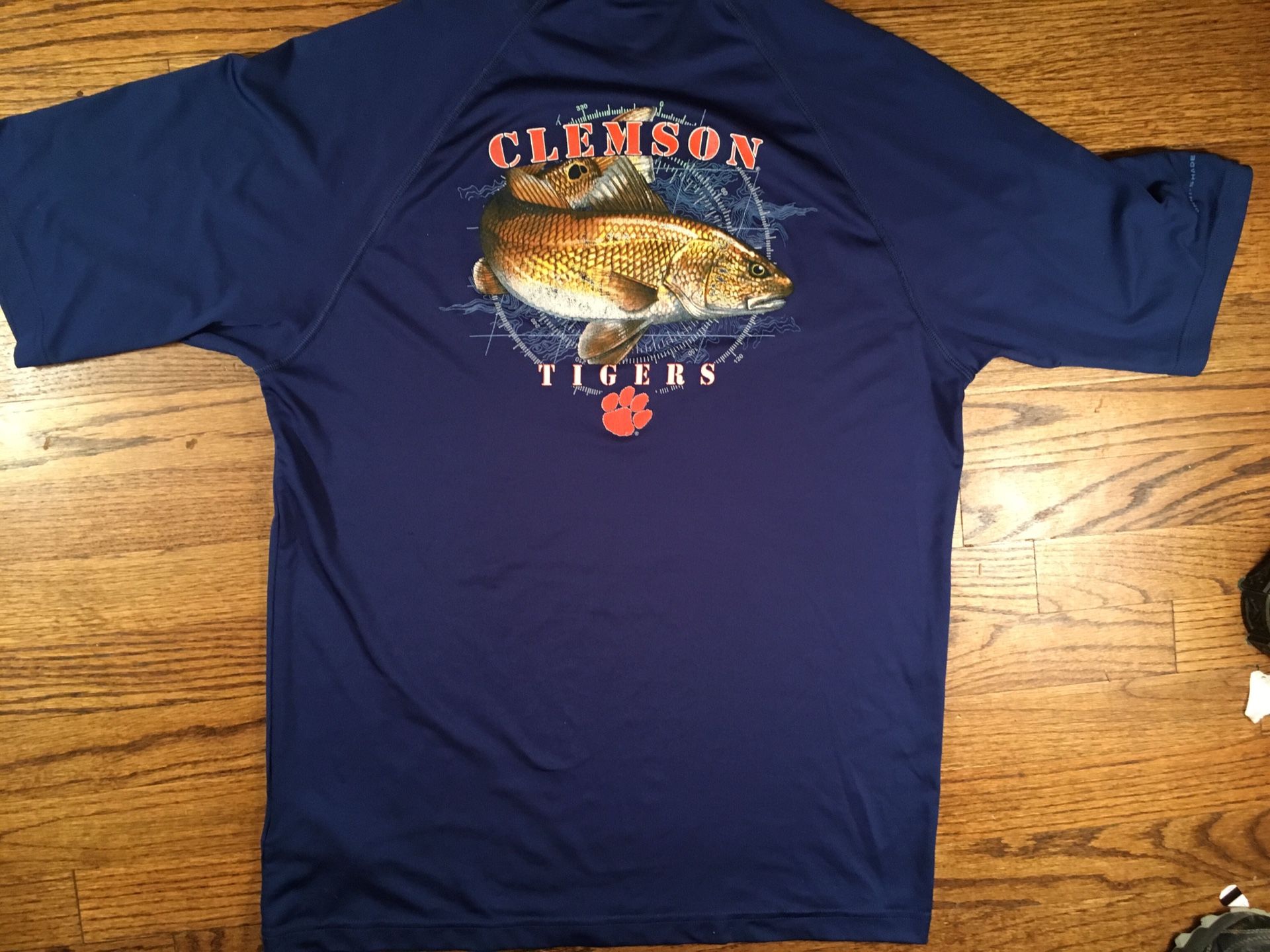 Clemson Tiger PFG fishing themed shirt- Large (will fit medium for a loose fit)- Logo on back