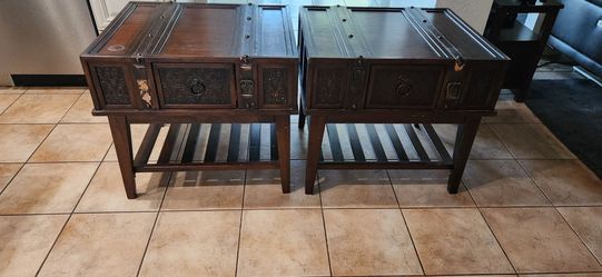 2 End Tables FREE