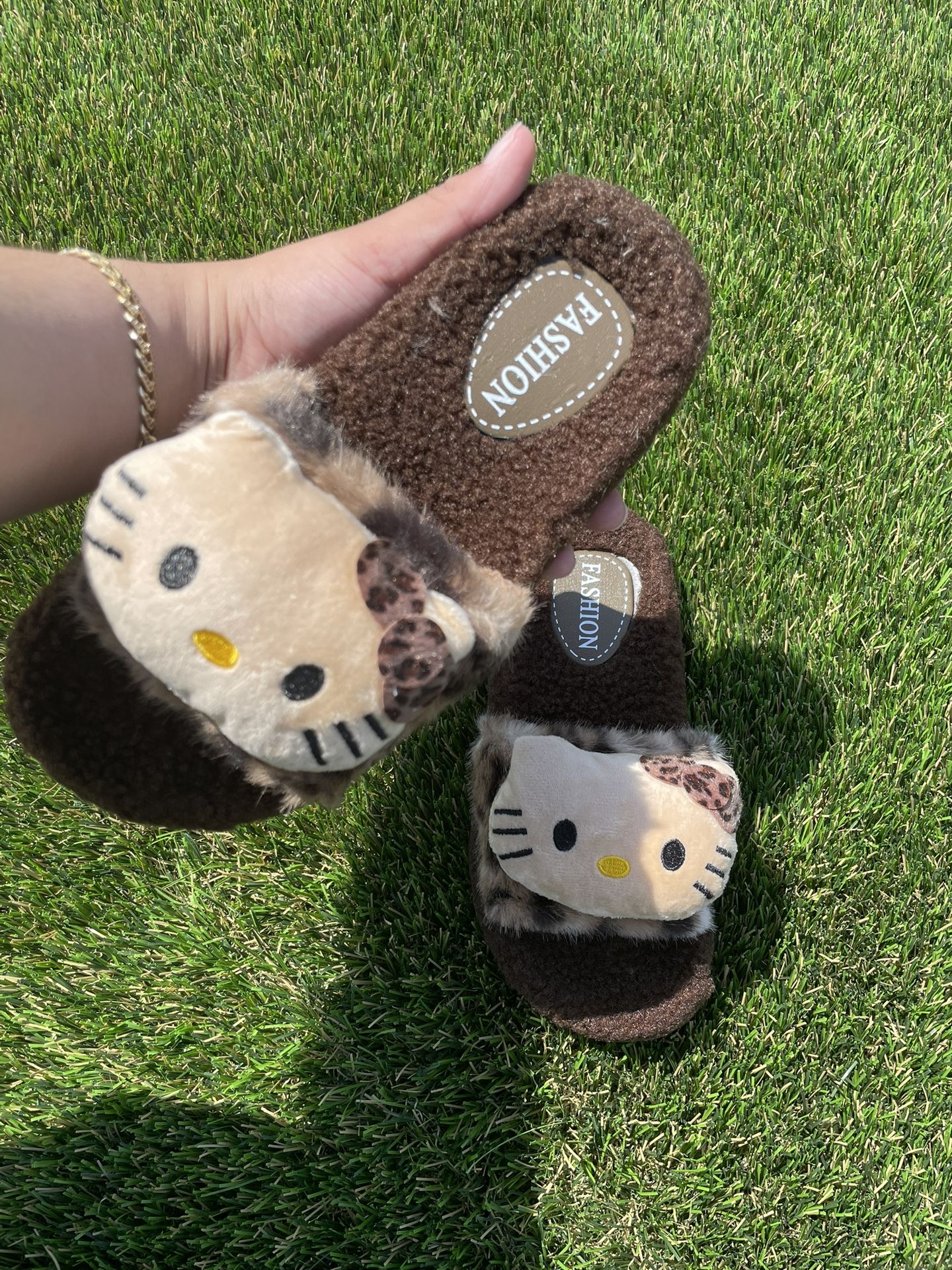 Hello Kitty Slippers