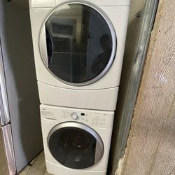 Kenmore Front Loader Washer Machine And Gas Dryes ( 2 months Guarantee ) ( delivery Available )