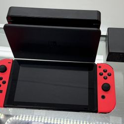 Nintendo Switch HAC-001 V1 UNPATCHED 32GB - Neon Red