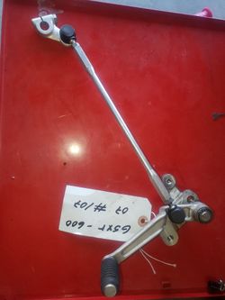 07 Gsxr 600-750 Shift Pedal (Complete W Rrod)