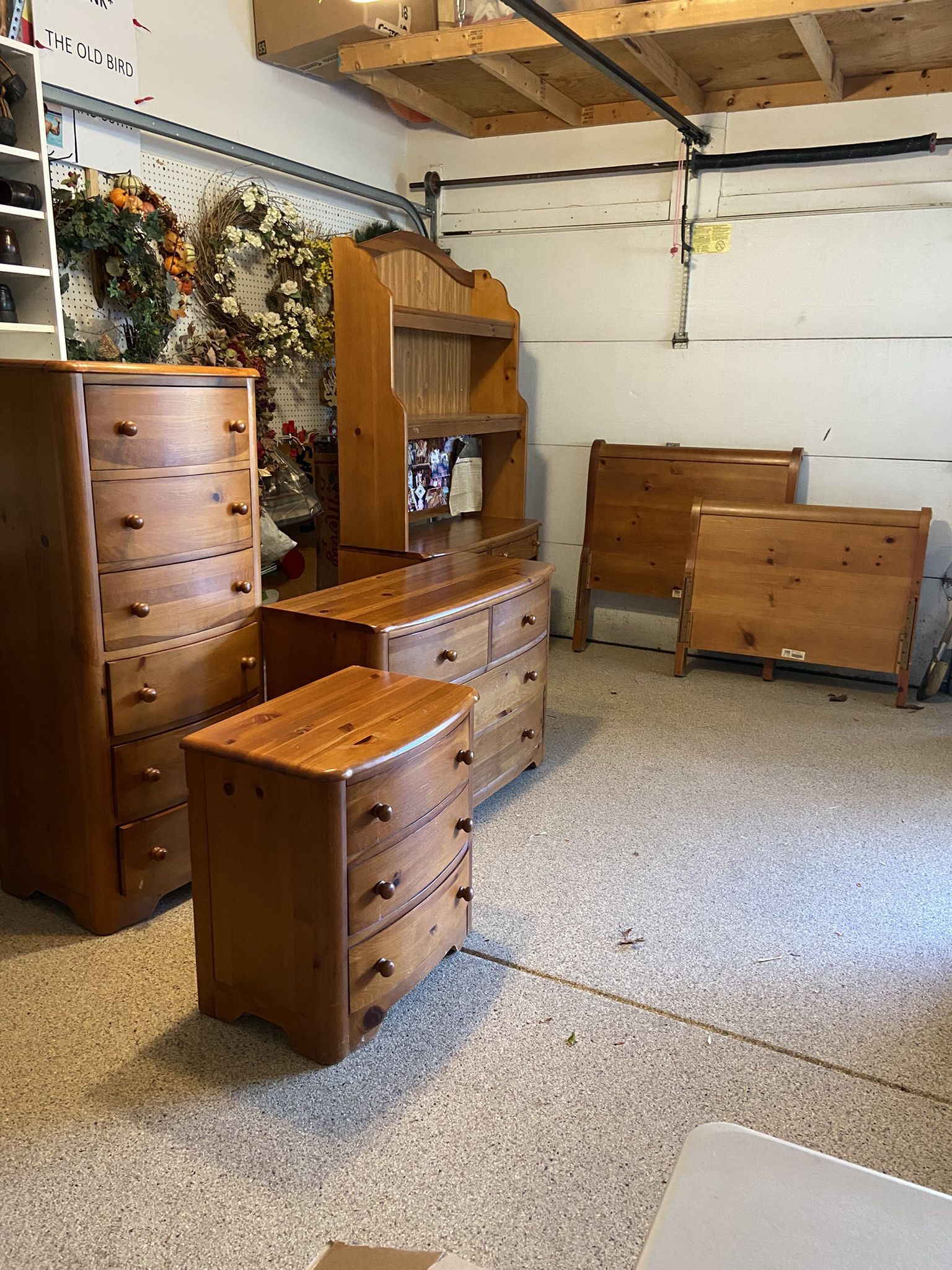 6 Piece Stanley Bedroom Set