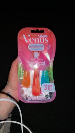 4 Packs of Gillette Venus Tropical Disposable Razors 3-Pack